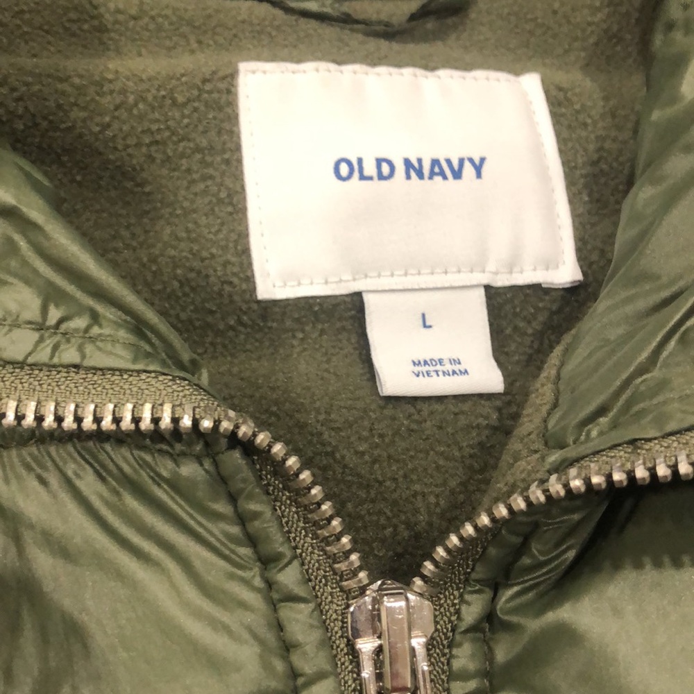 Old Navy Women’s Olive Green Hoodie Puffer Vest Size Large - Picture 2 of 6